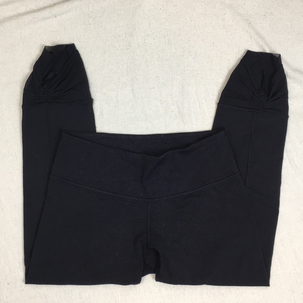 Lululemon Find Your Flow Mesh Bottom Crop 6 - image 2